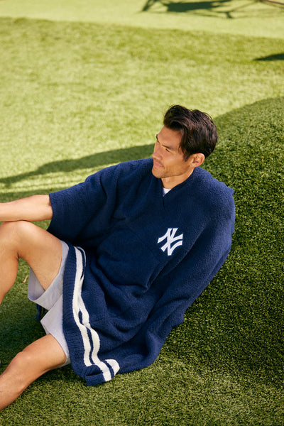 Cozychic® New York Yankees™ 3 in 1 Poncho