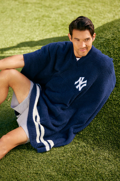 Cozychic® New York Yankees™ 3 in 1 Poncho